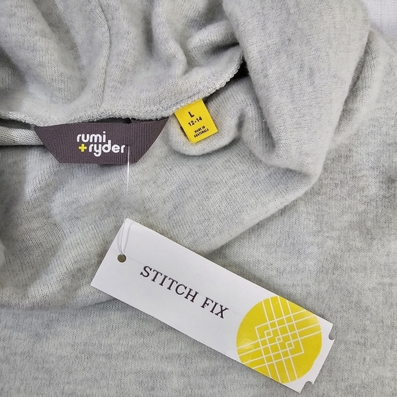 Rumi + Ryder Light Grey Funnel Neck Pullover Sweater Size L - Picture 5 of 8
